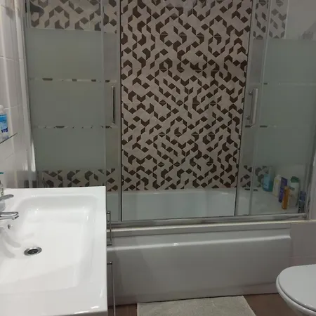 Homestay Charme Et Confort Au Coeur De Graca Lisbon