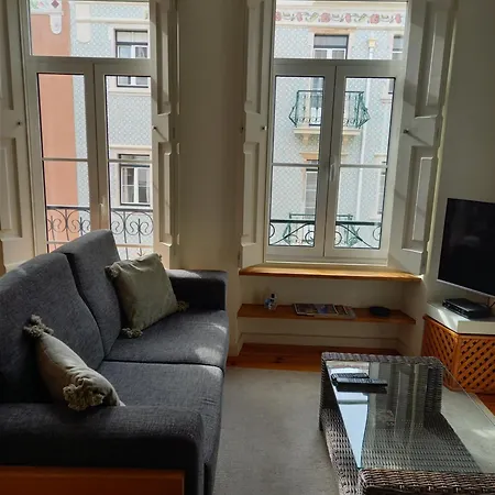 Homestay Charme Et Confort Au Coeur De Graca Lisbon